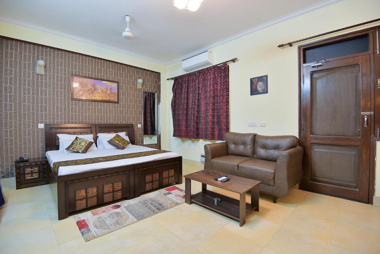 Studio Serviced Apartments Near Fortis Hospital Gurgaon Eksteriør bilde