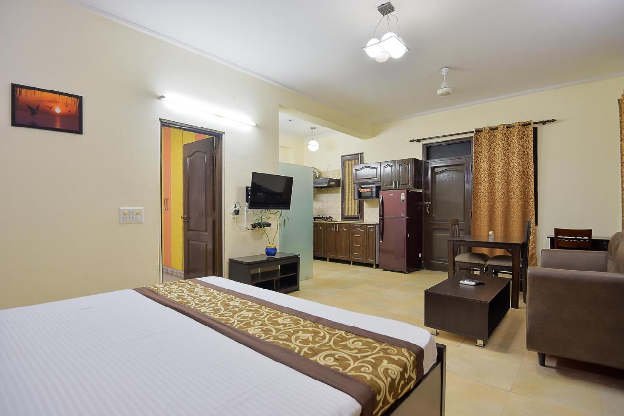 Studio Serviced Apartments Near Fortis Hospital Gurgaon Eksteriør bilde